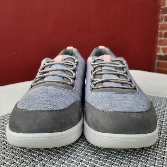 Clarks Adella Holly Comfort Walker Slip On Lightweight Gray Pink 8.5 Trainer - Picture 5 of 10